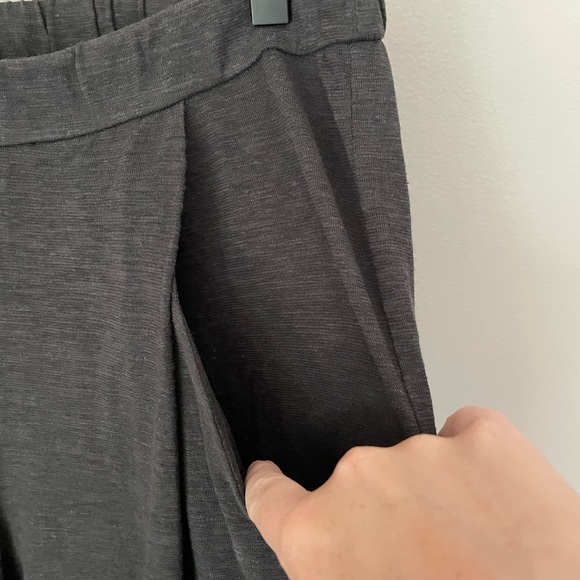 Eileen Fisher Charcoal Sleek and Comfortable Hemp Slacks Size Small - Picture 2 of 7